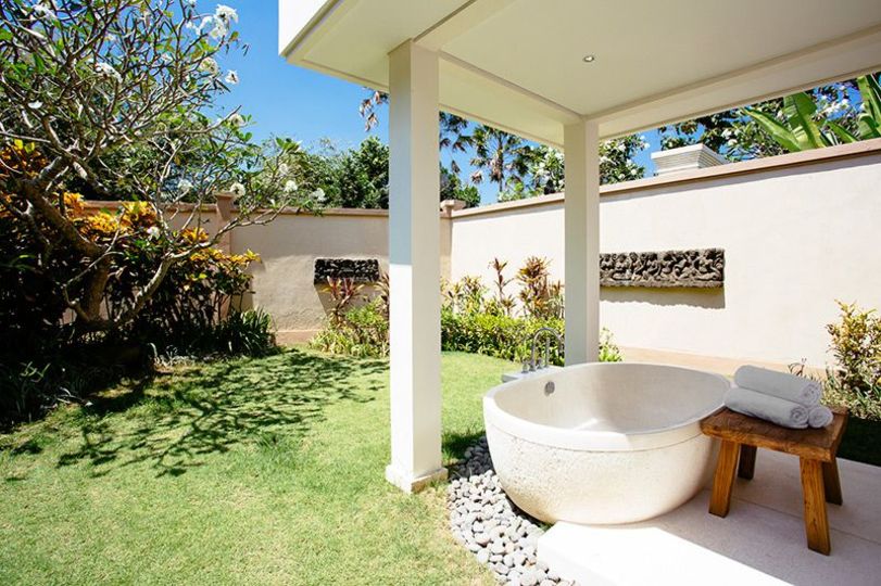 Elegant Tropical Escape –  Bali Villa 1063
