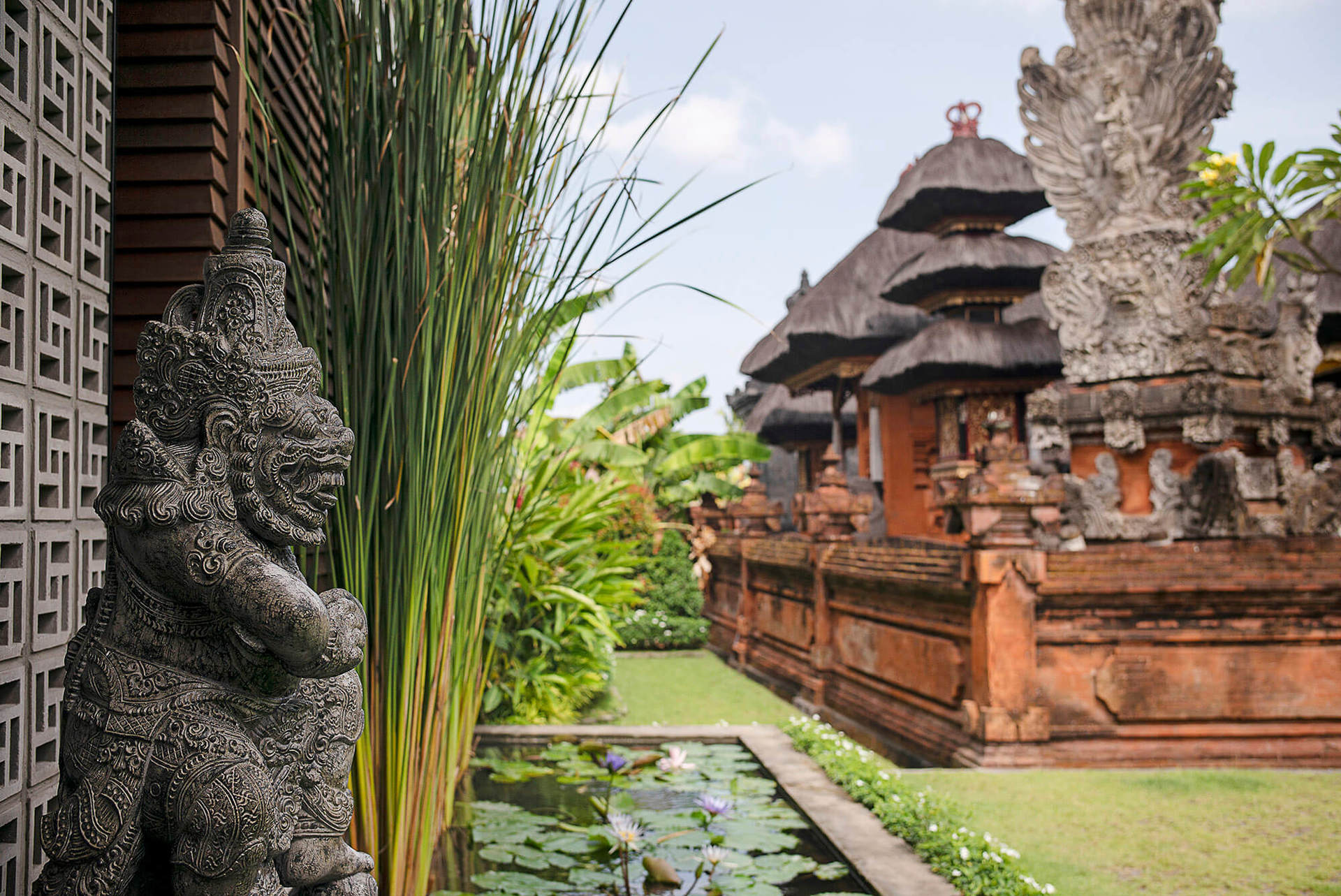 Stylish Beachside Villa with Pool & Stunning Views – Bali Villa 1068