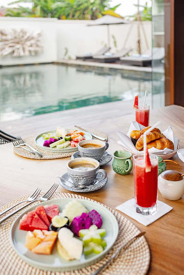 Stylish Beachside Villa with Pool & Stunning Views – Bali Villa 1068