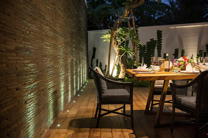 Stylish Beachside Villa with Pool & Stunning Views – Bali Villa 1068