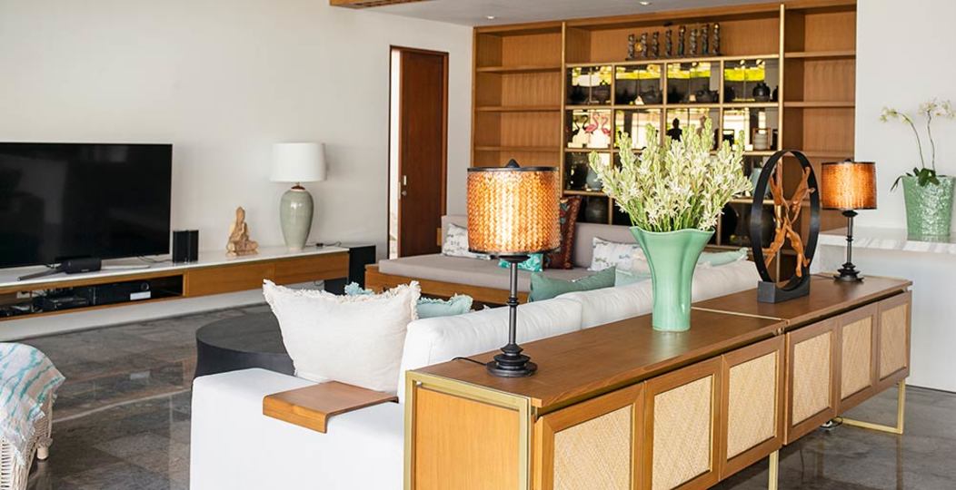 Stylish Beachside Villa with Pool & Stunning Views – Bali Villa 1068