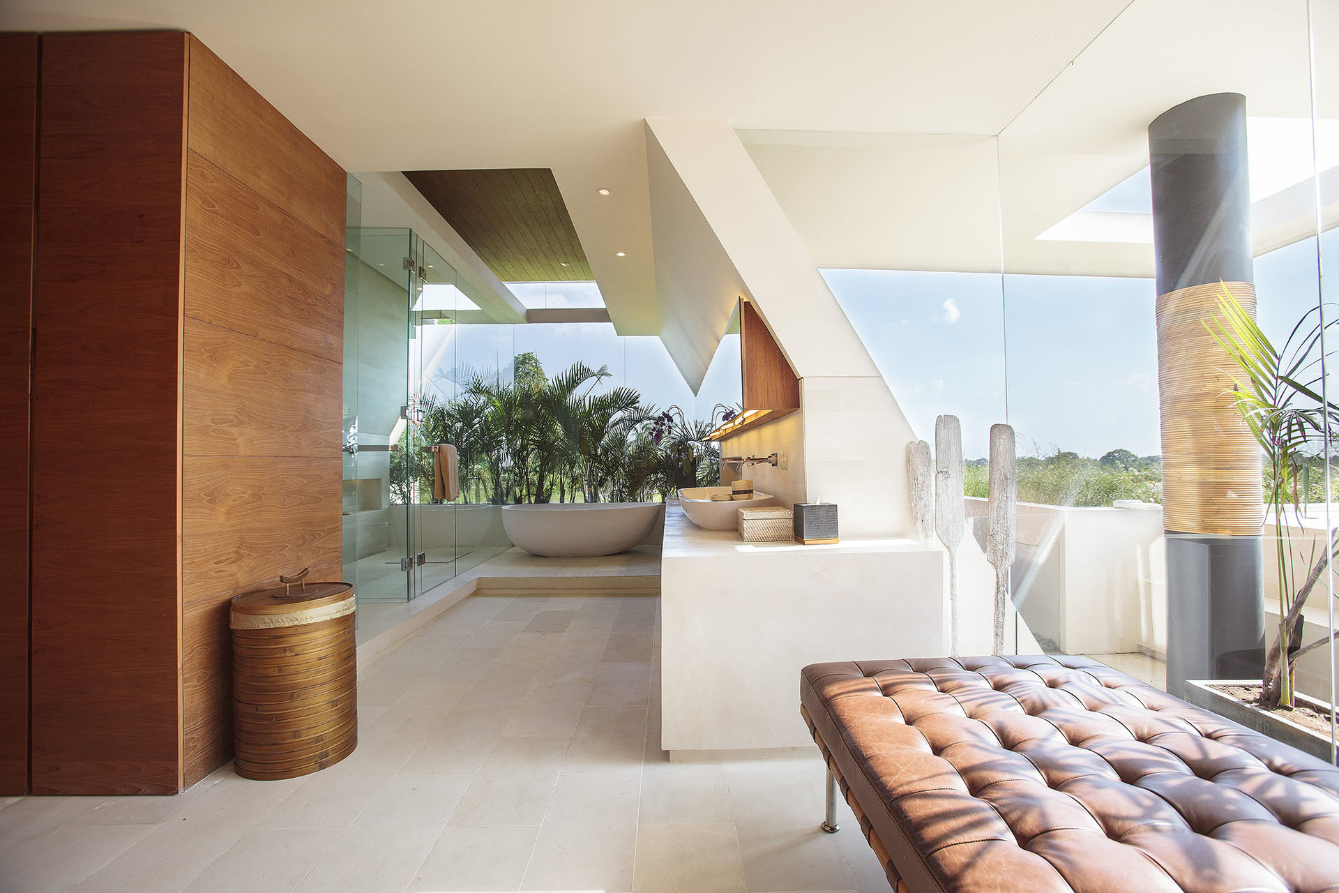 Where Tranquility Meets Luxury – Bali Villa 1071