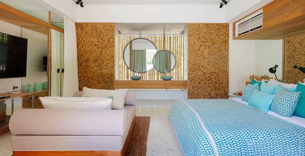 Steps from the Sea, Wrapped in Luxury – Bali Villa 1073