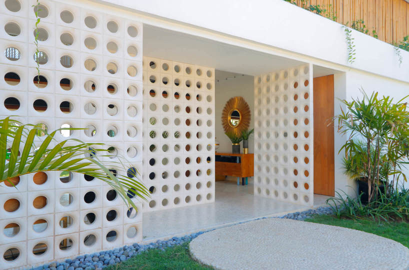Steps from the Sea, Wrapped in Luxury – Bali Villa 1073