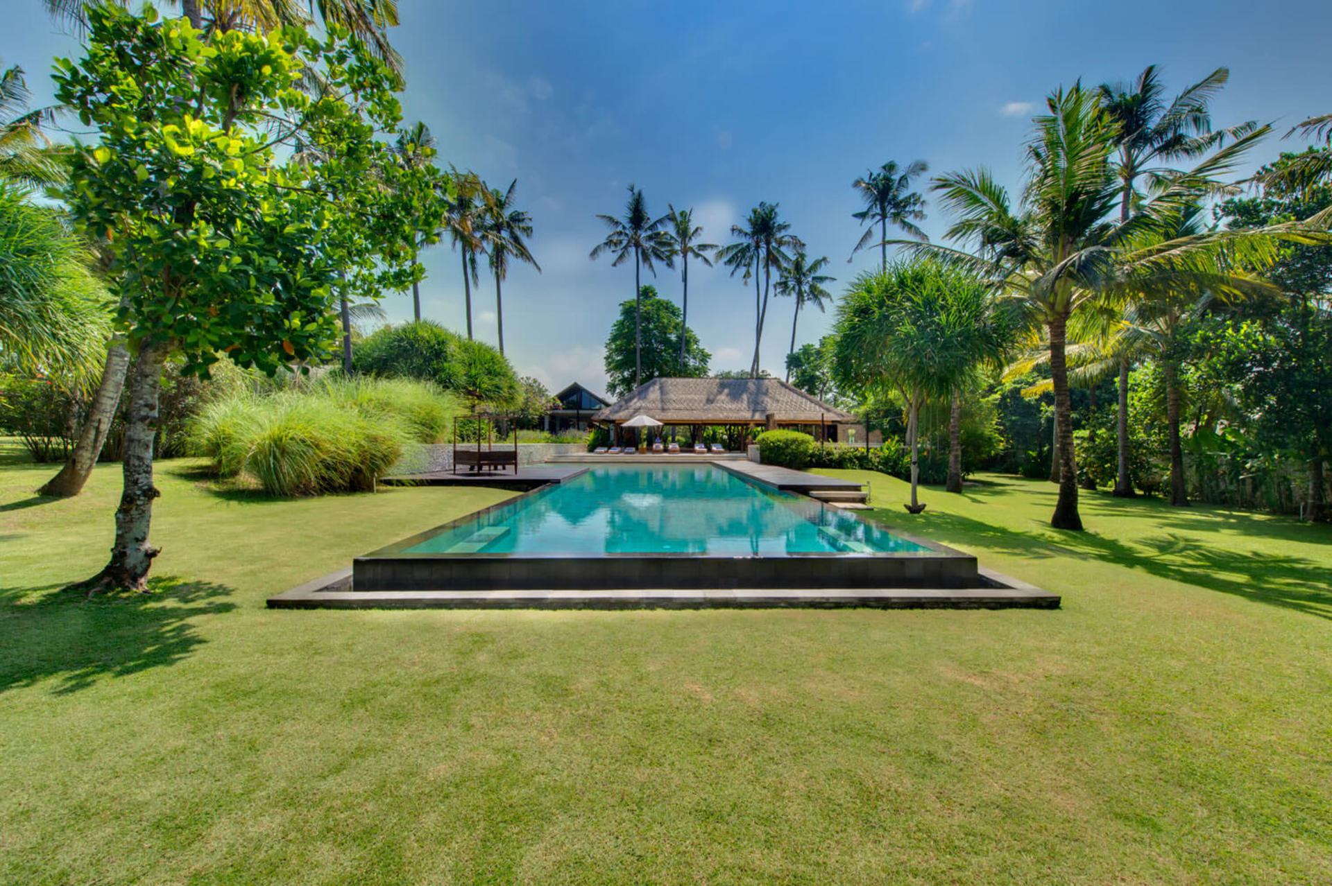 Luxury Rooted in Serenity – Bali Villa 1074