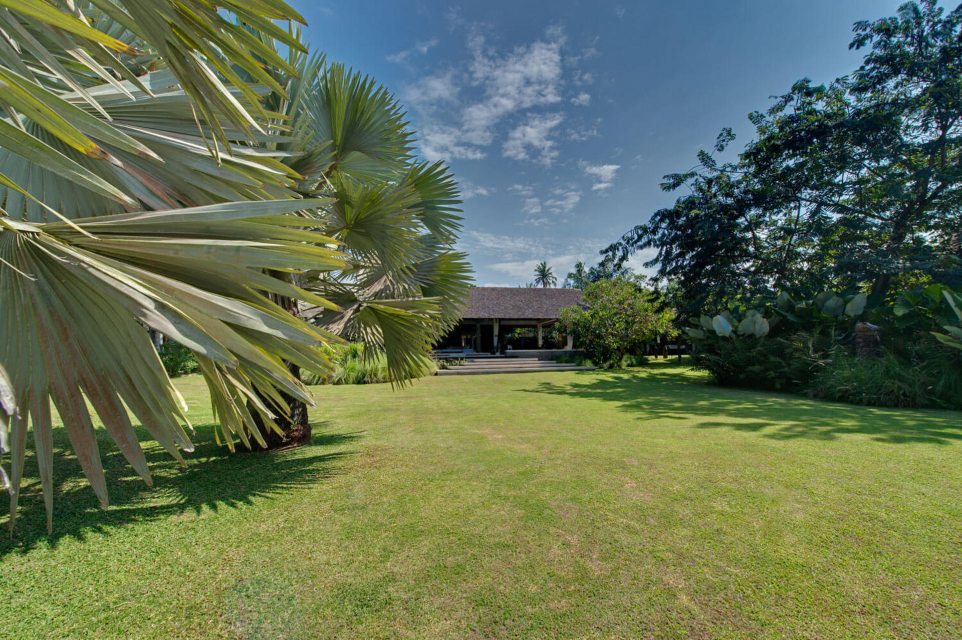 Luxury Rooted in Serenity – Bali Villa 1074