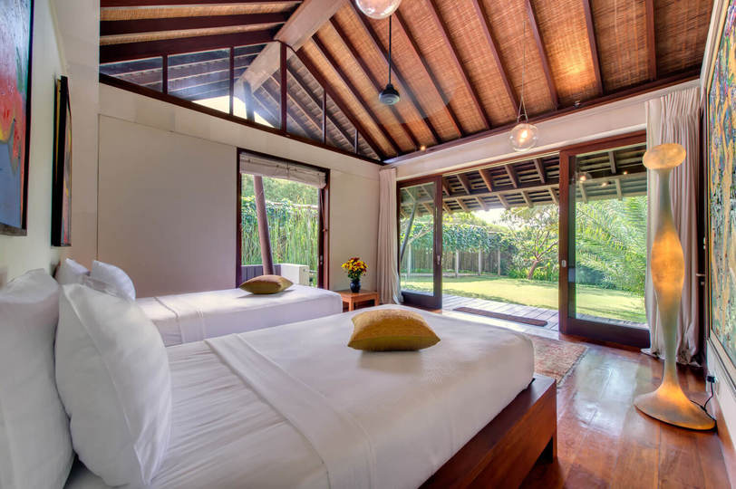 Luxury Rooted in Serenity – Bali Villa 1074
