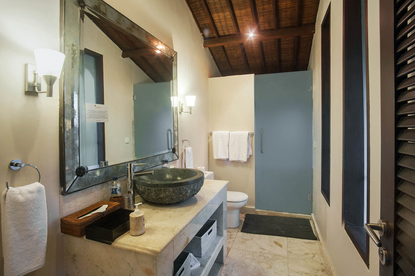 Seaside Bliss and Serenity, Bali Villa 1077