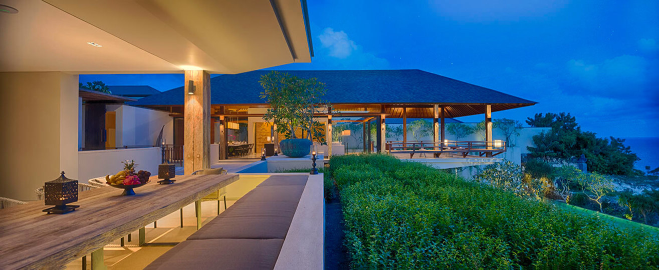 Exclusive Cliffside Retreat – Bali Villa 1083