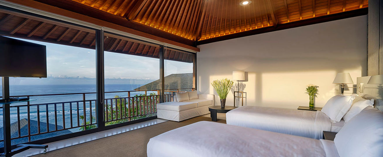 Exclusive Cliffside Retreat – Bali Villa 1083