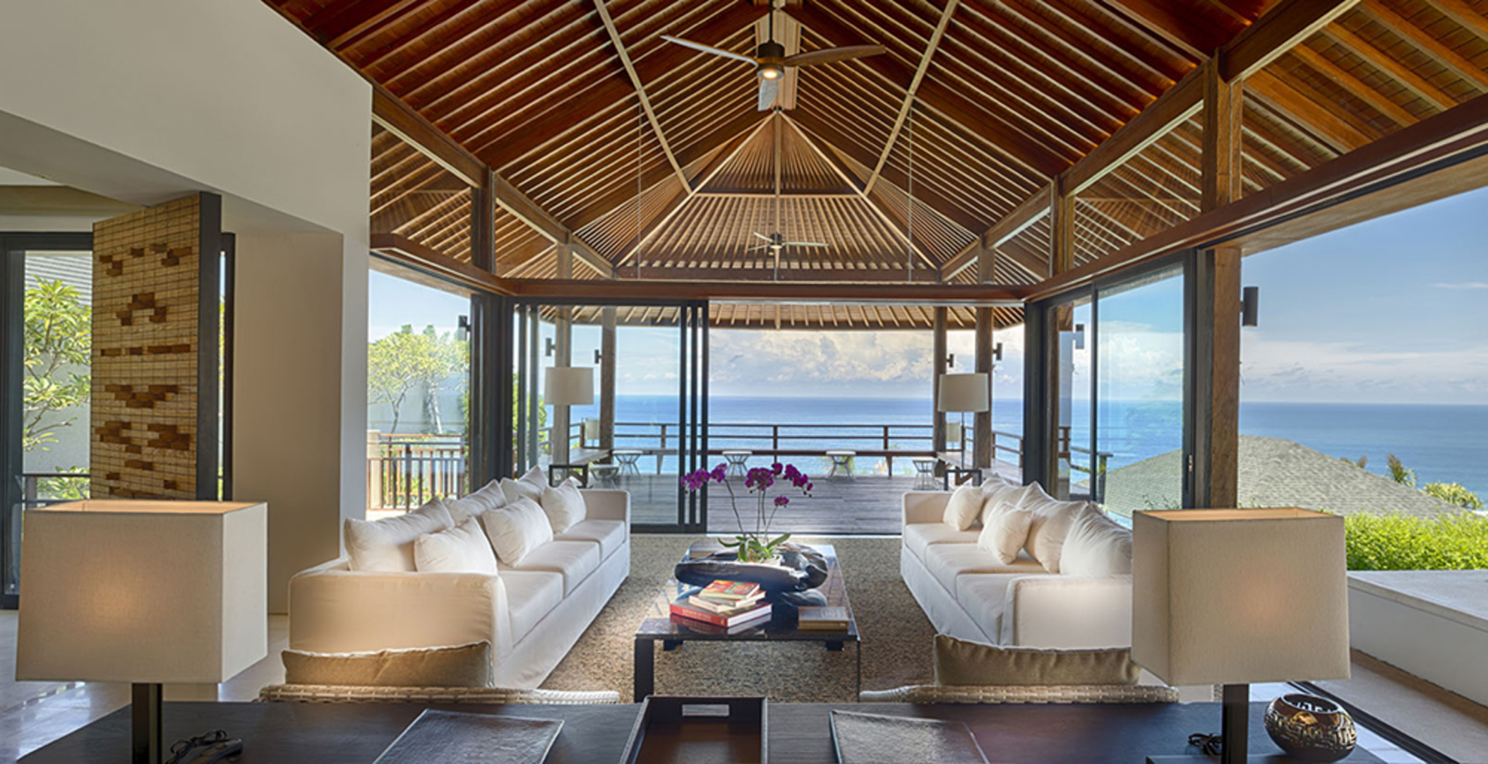 Exclusive Cliffside Retreat – Bali Villa 1083