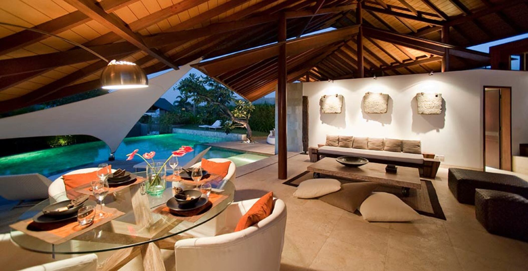 Luxury living by the sea awaits at Bali Villa 1084