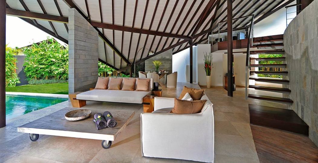 Luxury living by the sea awaits at Bali Villa 1084