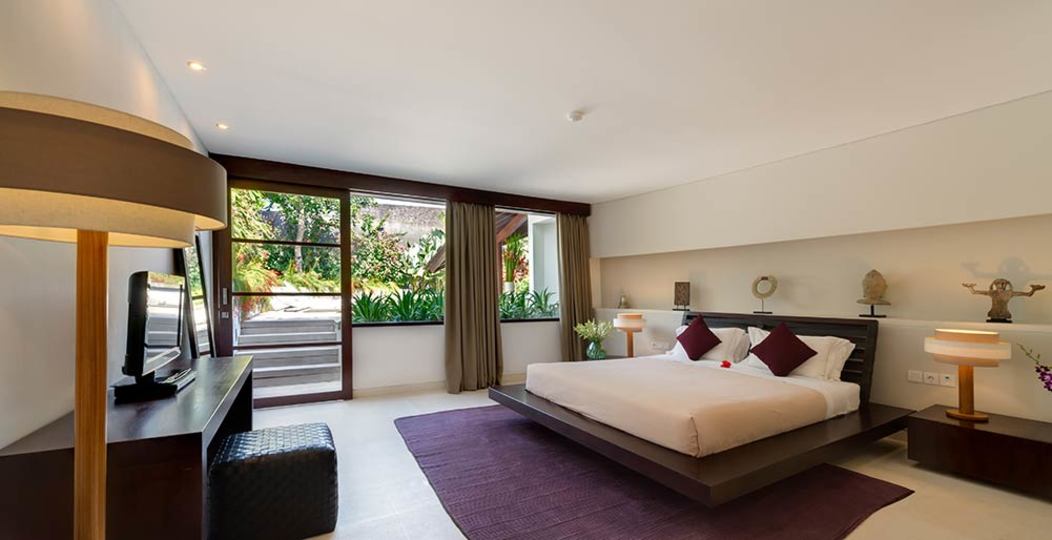 Luxury living by the sea awaits at Bali Villa 1084