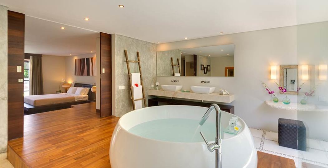 Luxury living by the sea awaits at Bali Villa 1084