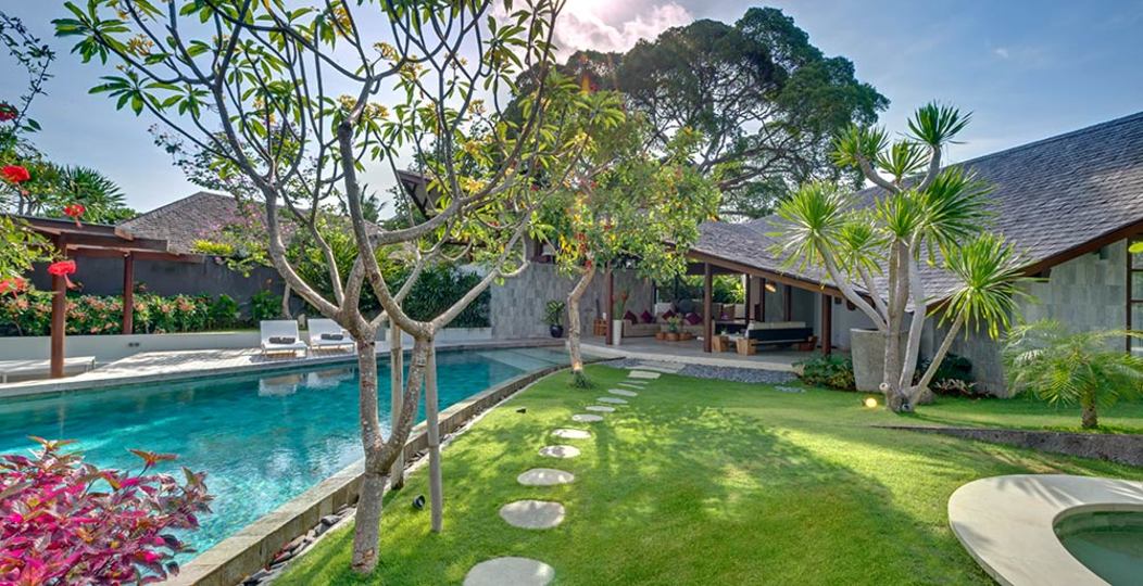 Dreamy Seminyak Hideaway by the Sea – Villa 1086