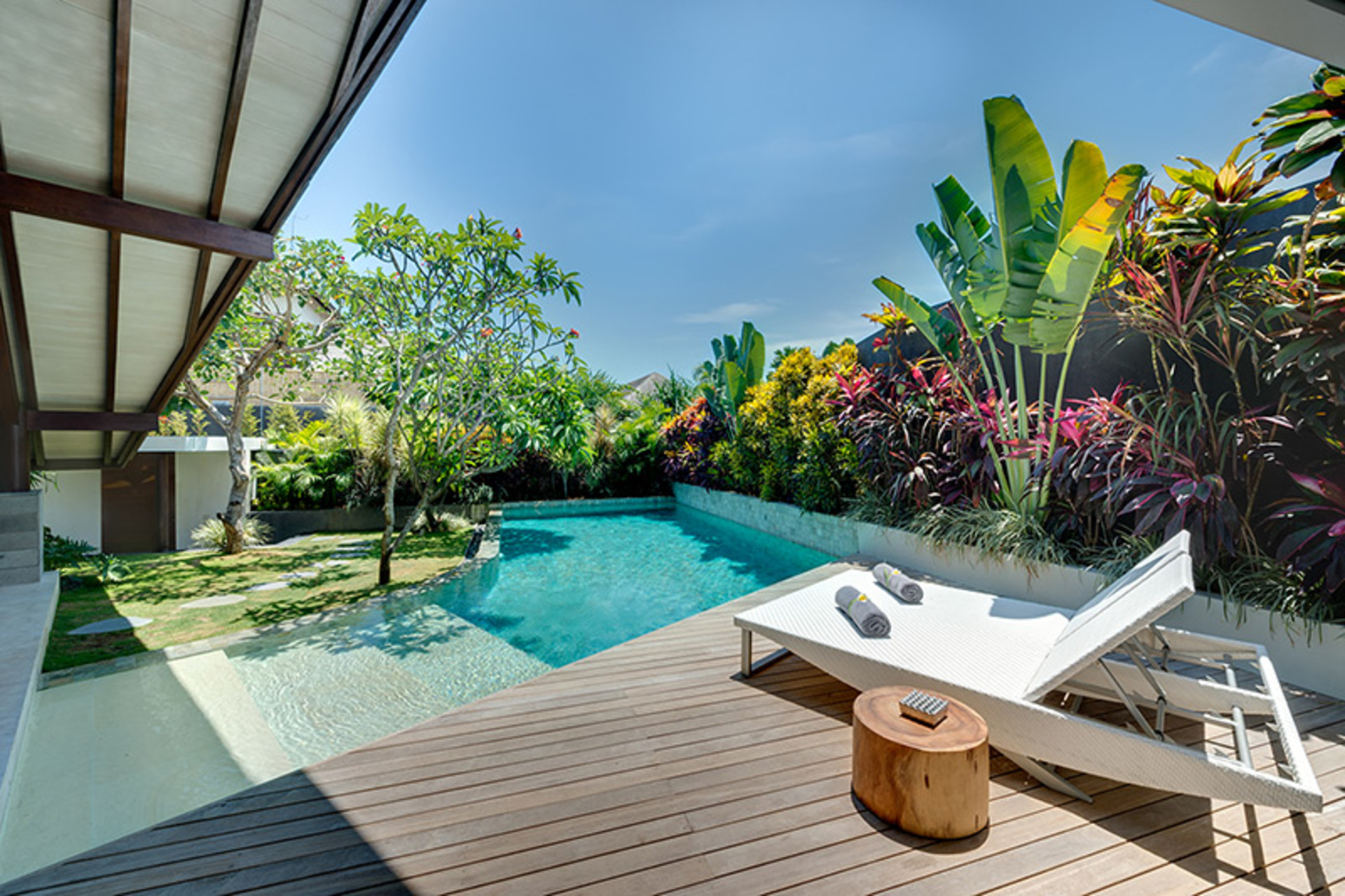 Dreamy Seminyak Hideaway by the Sea – Villa 1086