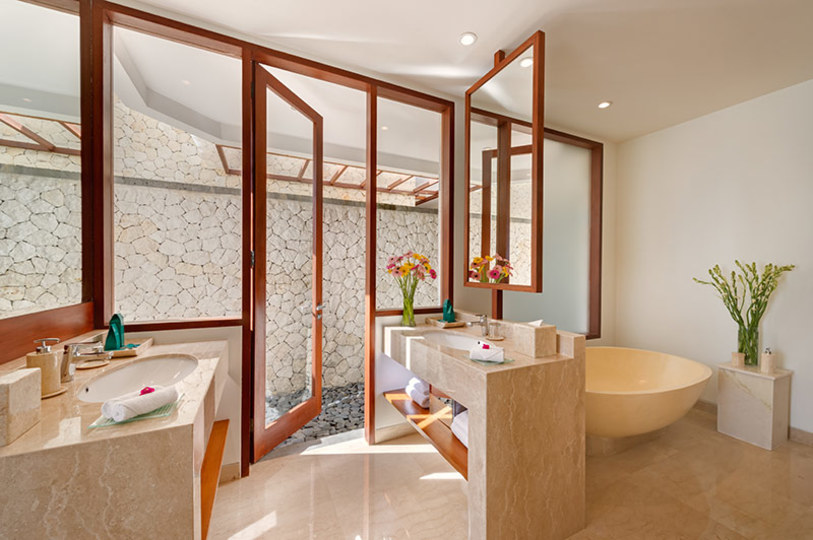 Secluded Elegance with Ocean Views – Bali Villa 1090