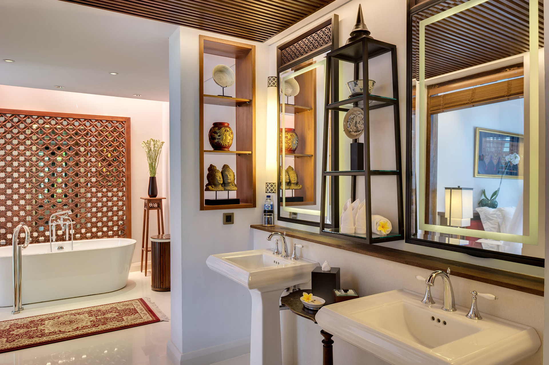 Tranquil Luxury Escape Near Seminyak – Bali Villa 1092