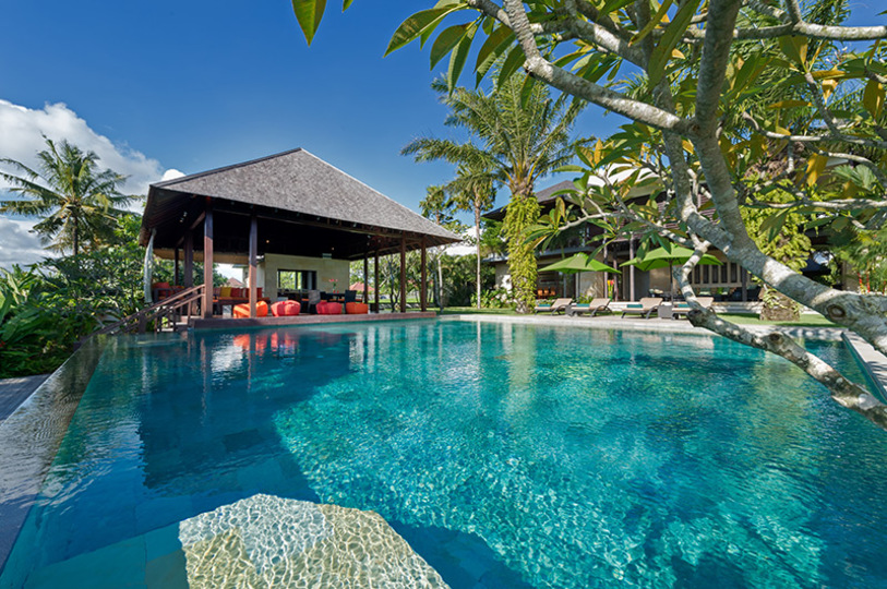 Serene Luxury Retreat with Poolside Bliss – Villa 1097