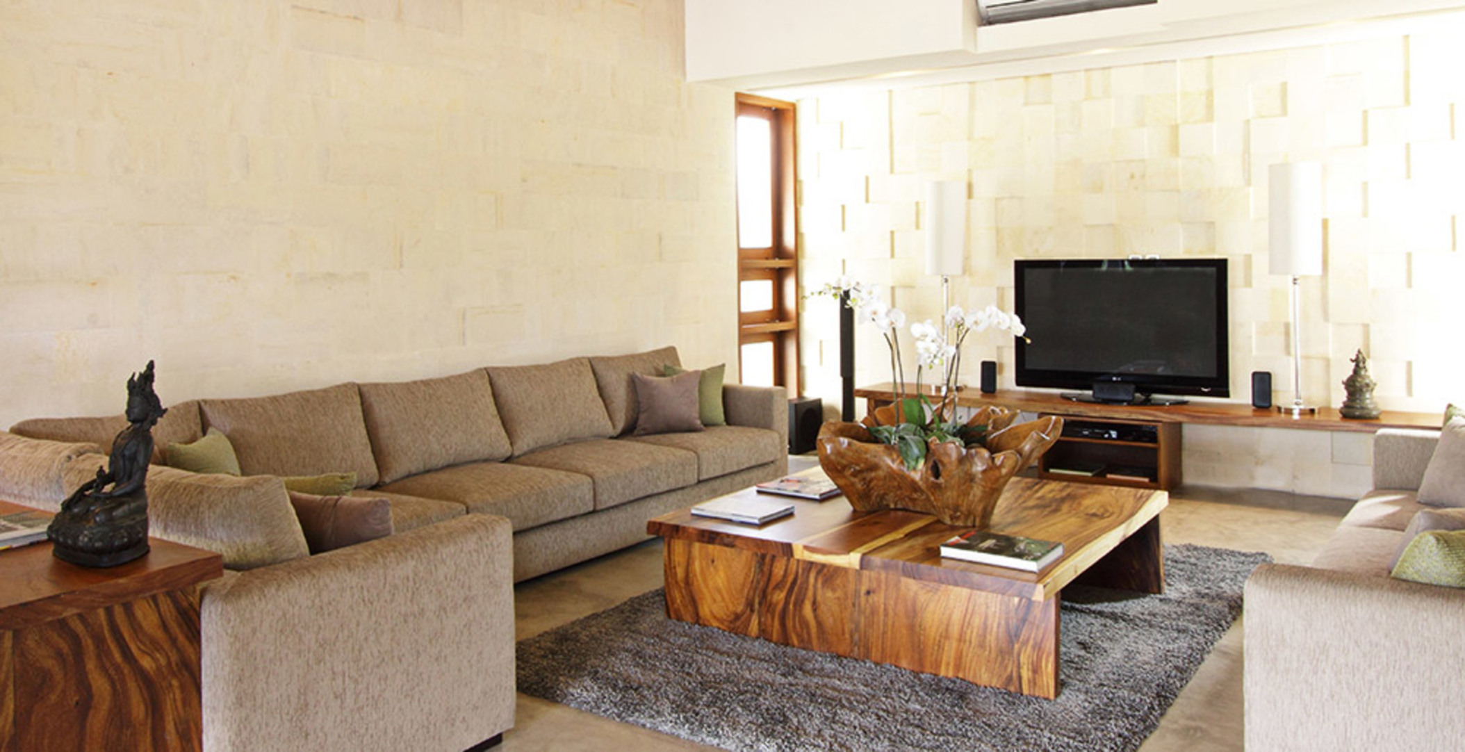 Tranquil Villa Near Berawa Beach – Bali Villa 1099