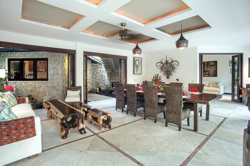 Tranquil Oasis with Ocean Breezes – Bali Villa 1110