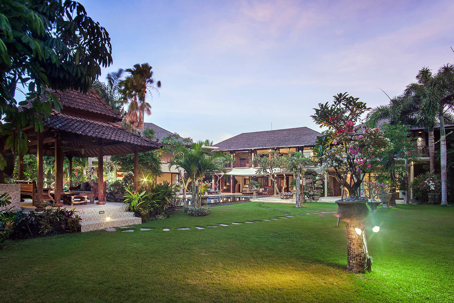 Tranquil Oasis with Ocean Breezes – Bali Villa 1110