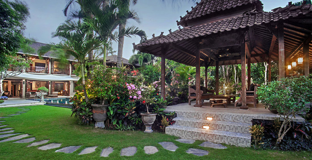 Tranquil Oasis with Ocean Breezes – Bali Villa 1110