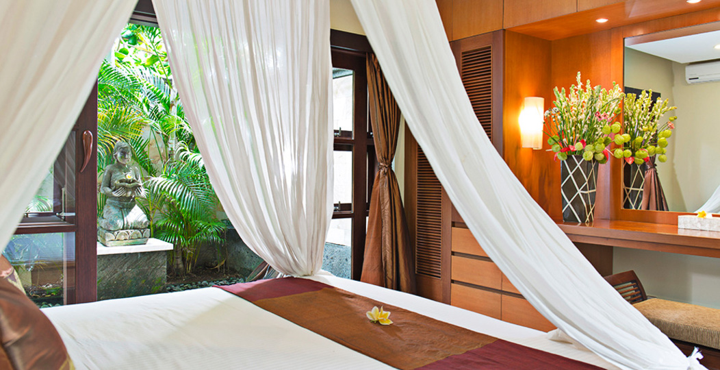 Elegant Coastal Villa with Jacuzzi – Bali Villa 1111