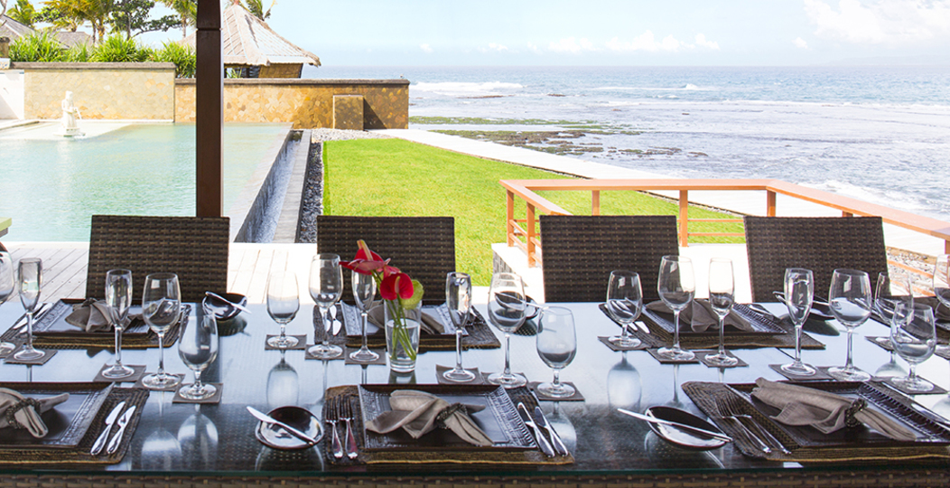 Private Beachfront Escape – Bali Villa 1115