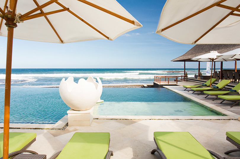 Private Beachfront Escape – Bali Villa 1115