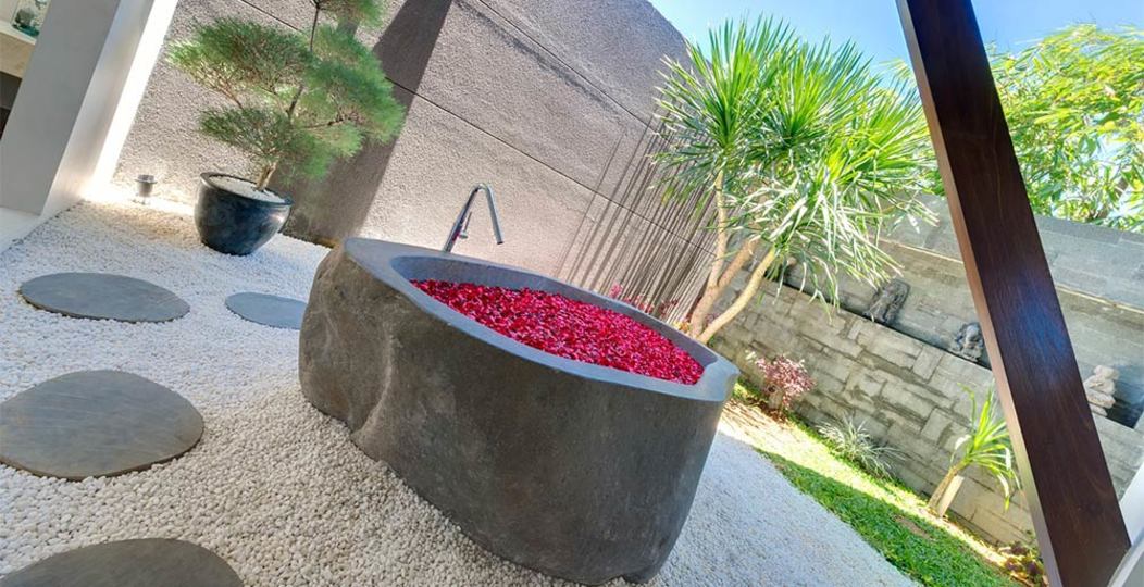 Luxury Villa Near Beach - Bali Villa 1120