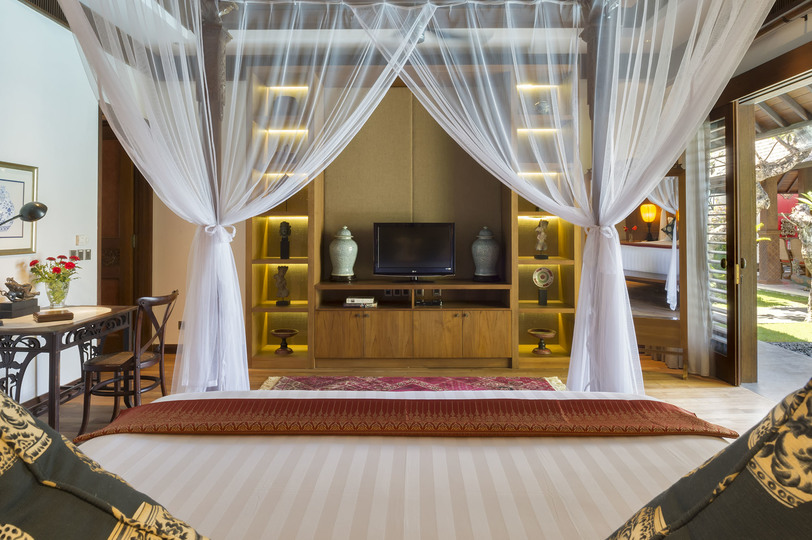 Serene luxury in lush gardens, Bali Villa 1124