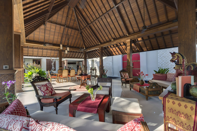 Serene luxury in lush gardens, Bali Villa 1124