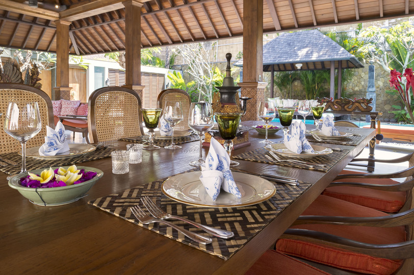 Serene luxury in lush gardens, Bali Villa 1124