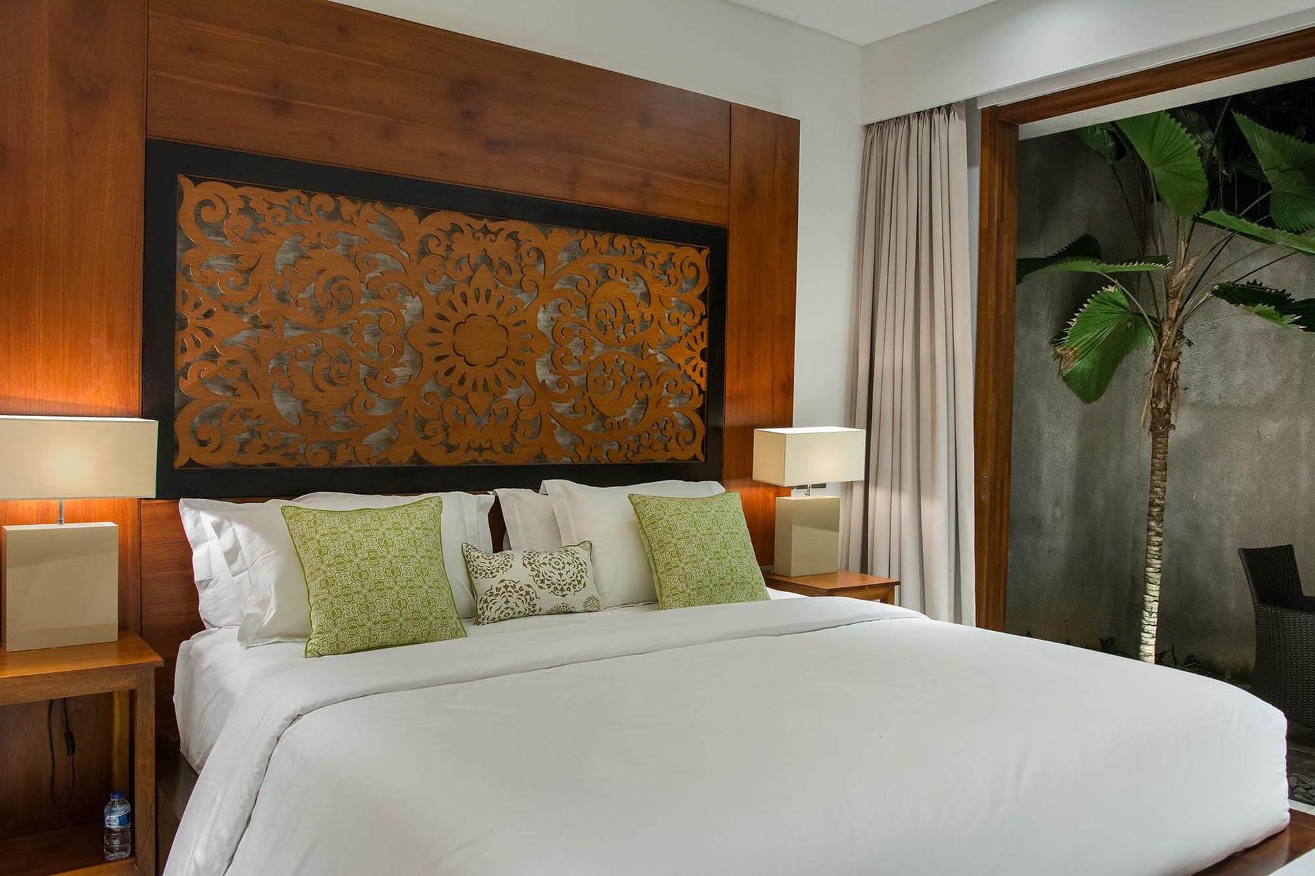 Rent a Luxury Villa in Bali Close to the Beach, Bali Villa 1130