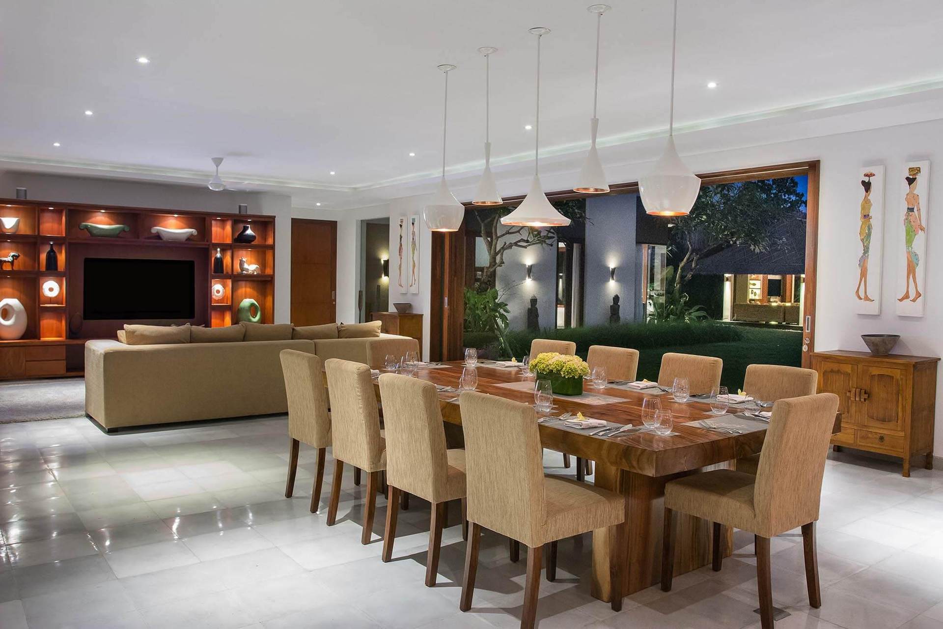 Rent a Luxury Villa in Bali Close to the Beach, Bali Villa 1130