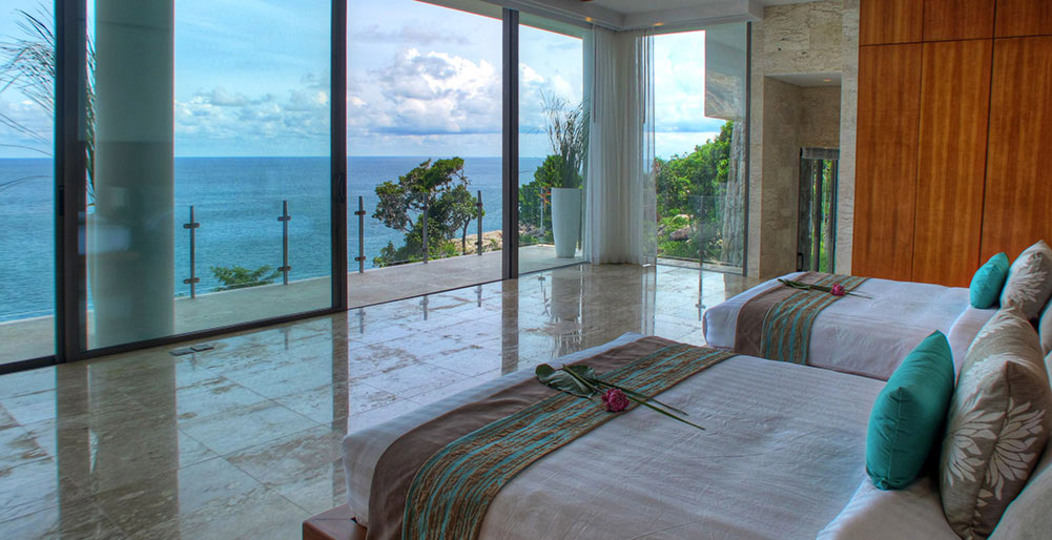 At Last You and Your Friends Can Rent a Luxury Villa with 24/7 Concierge, Phuket Villa 1011