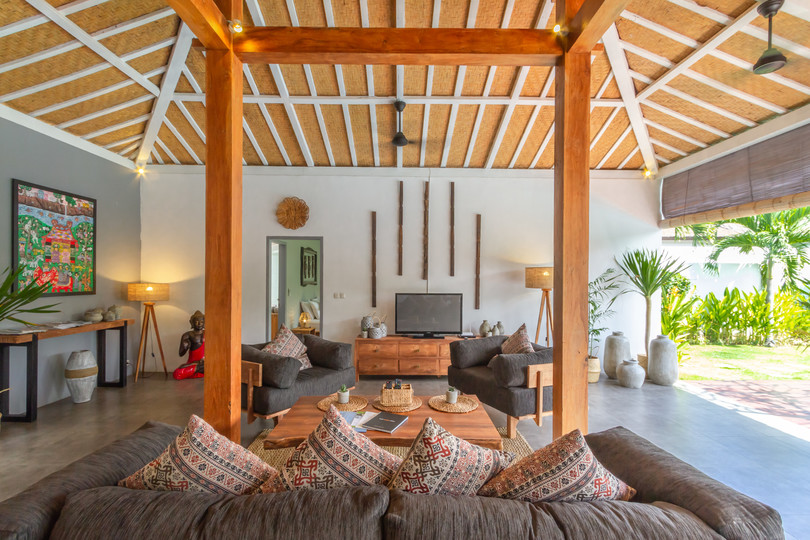 Rent Your 5 Star Private Villa in Seminyak, Bali Villa 1153