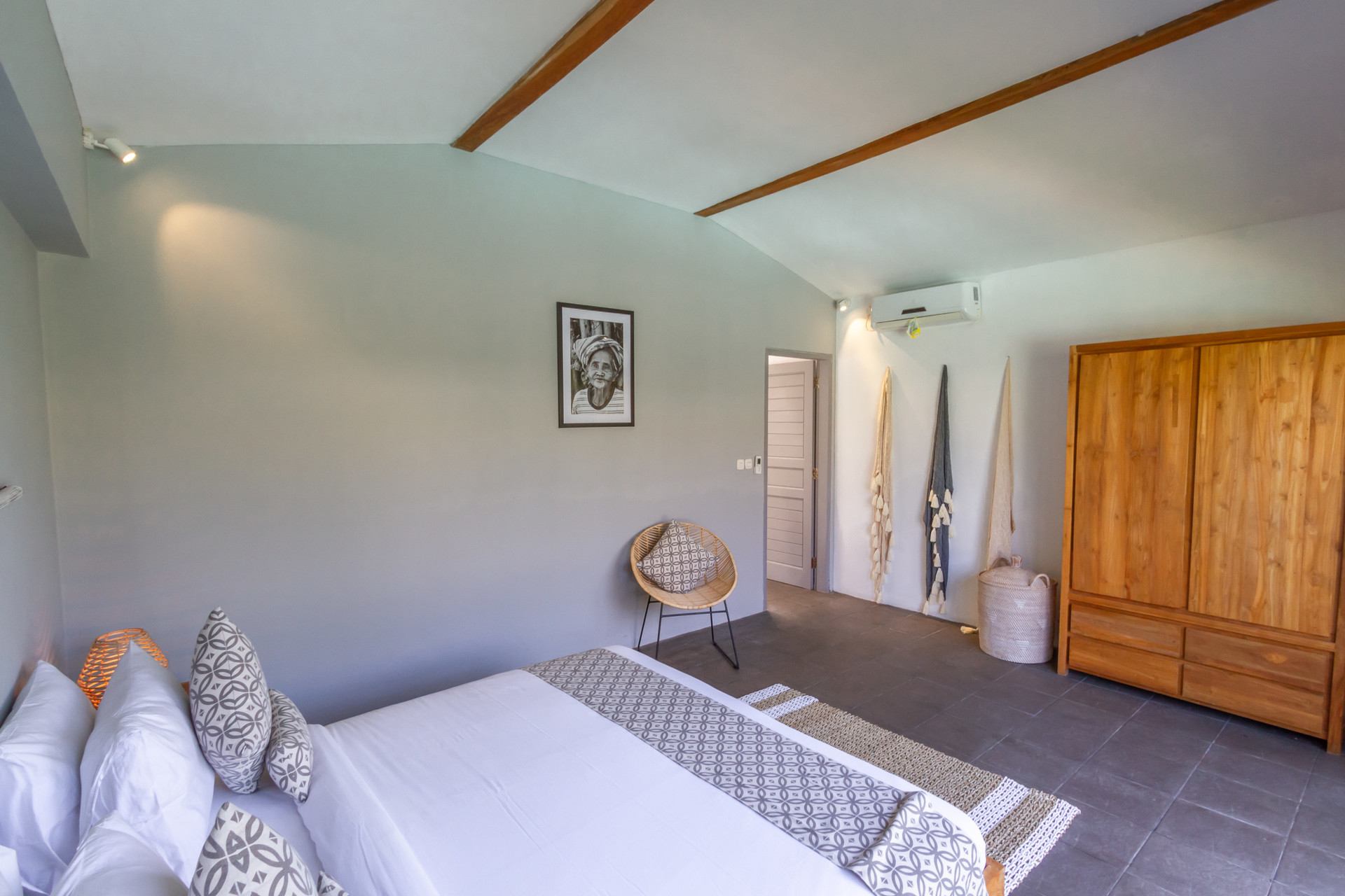 Rent Your 5 Star Private Villa in Seminyak, Bali Villa 1153