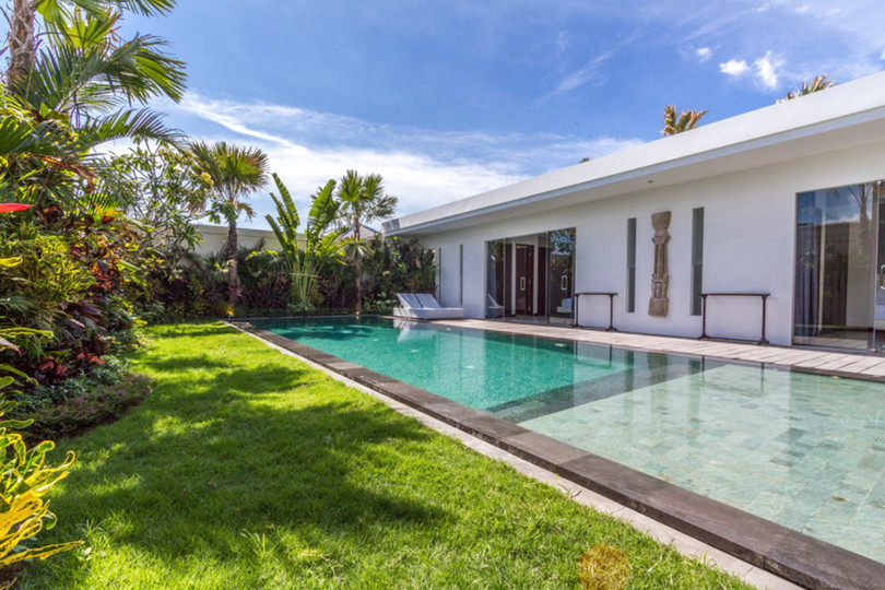Exclusive Holiday Villa with Pool and Staff, Bali Villa 1156