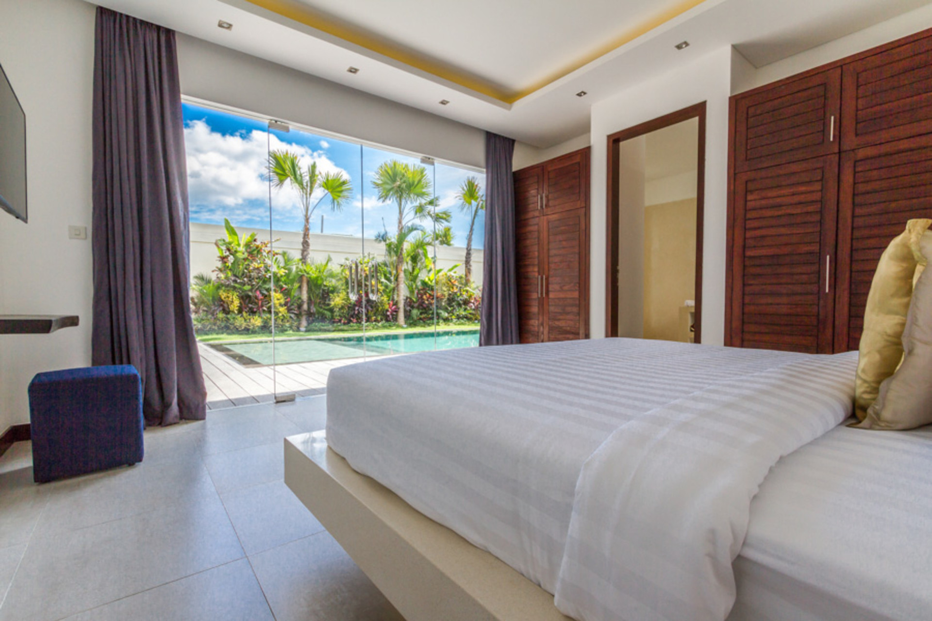 Exclusive Holiday Villa with Pool and Staff, Bali Villa 1156