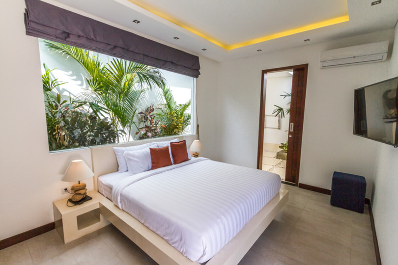 Exclusive Holiday Villa with Pool and Staff, Bali Villa 1156