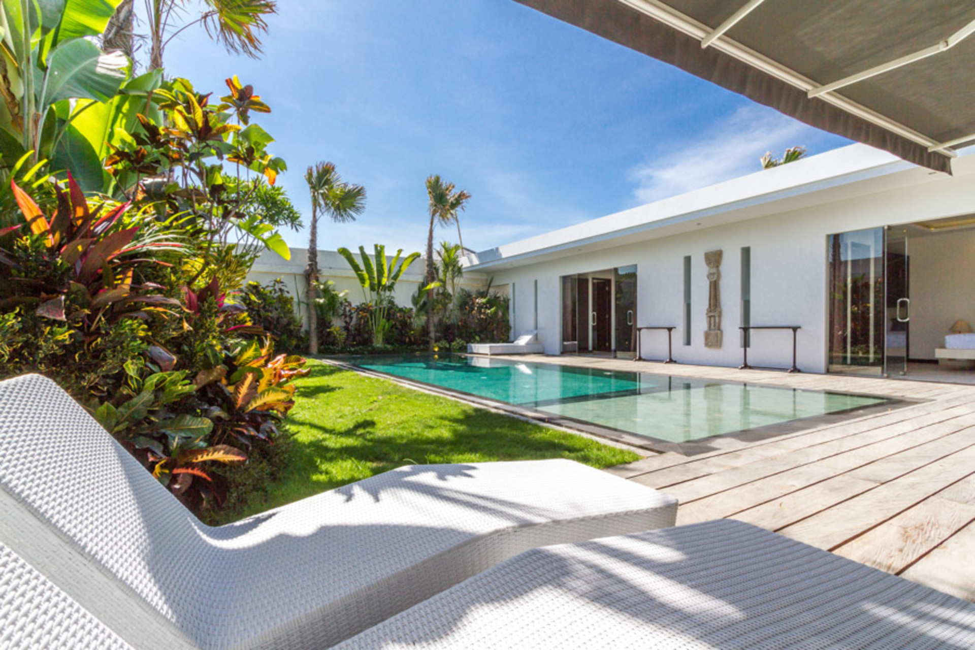 Luxury 3-Bedroom Villa Near Seminyak Attractions, Bali Villa 1157