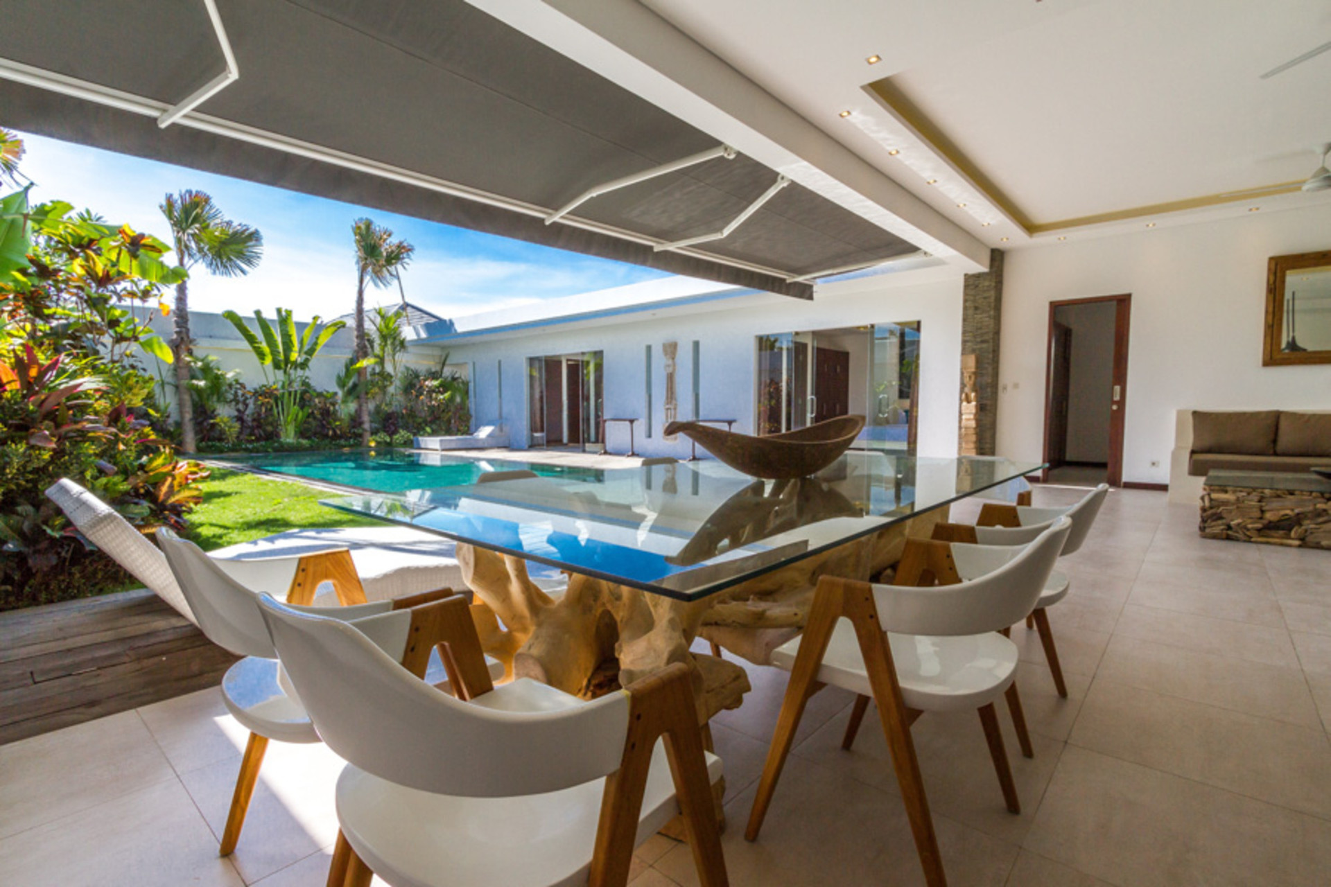 Luxury 3-Bedroom Villa Near Seminyak Attractions, Bali Villa 1157