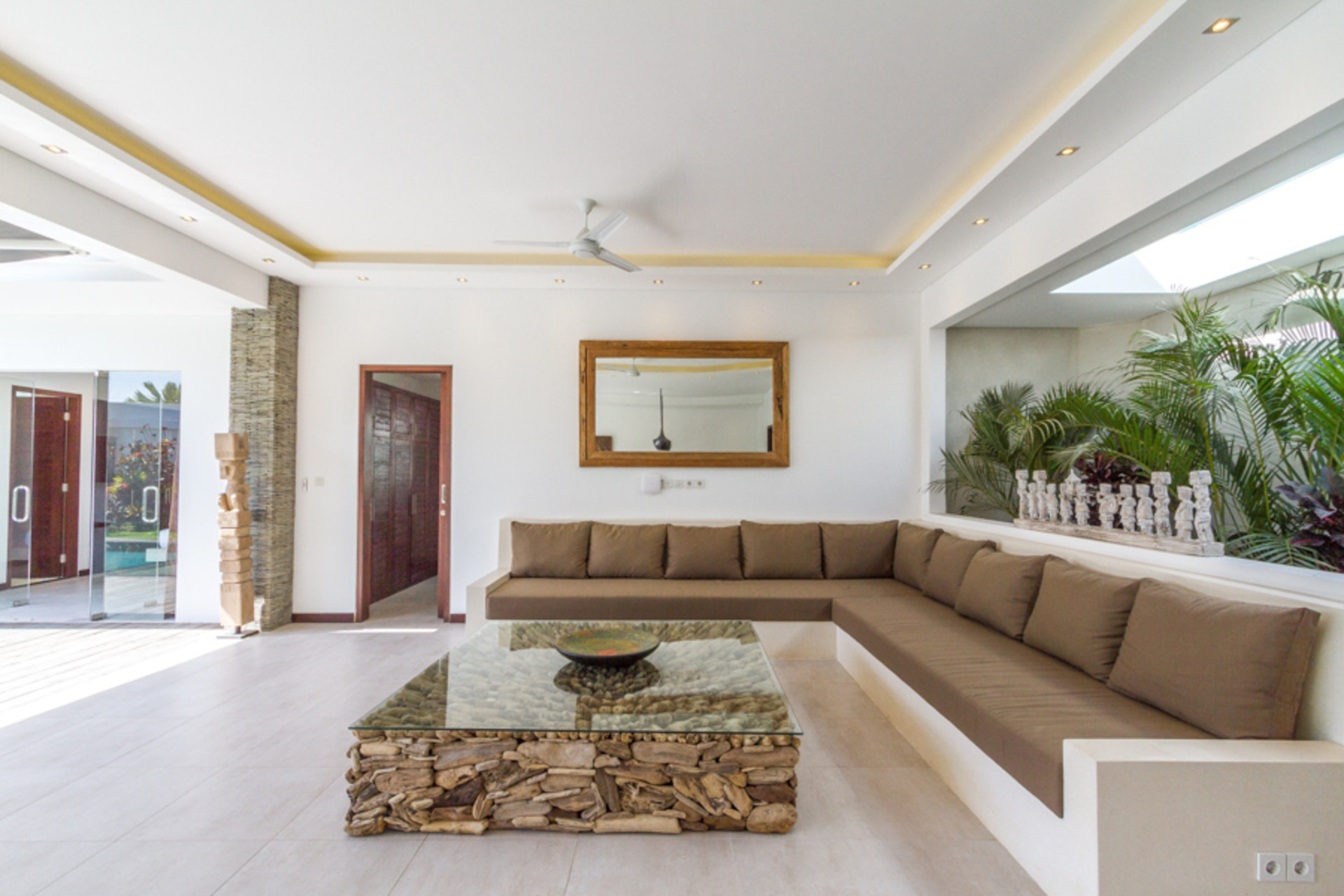 Luxury 3-Bedroom Villa Near Seminyak Attractions, Bali Villa 1157