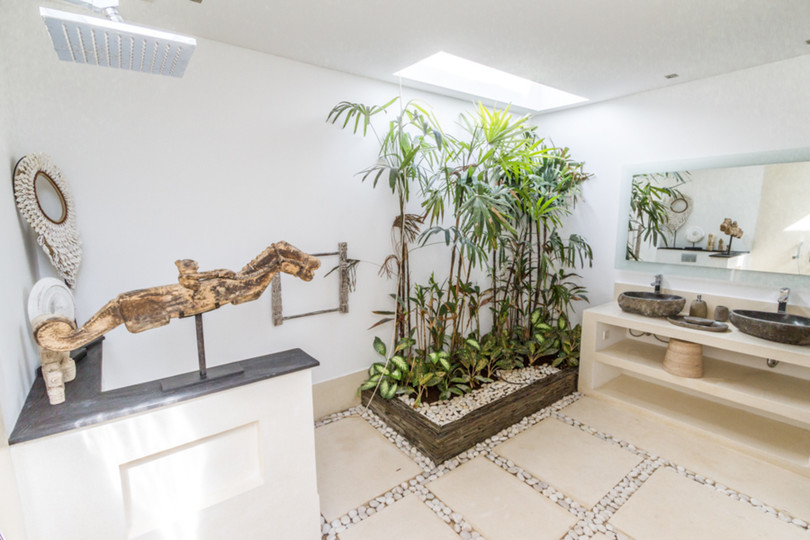 Luxury 3-Bedroom Villa Near Seminyak Attractions, Bali Villa 1157