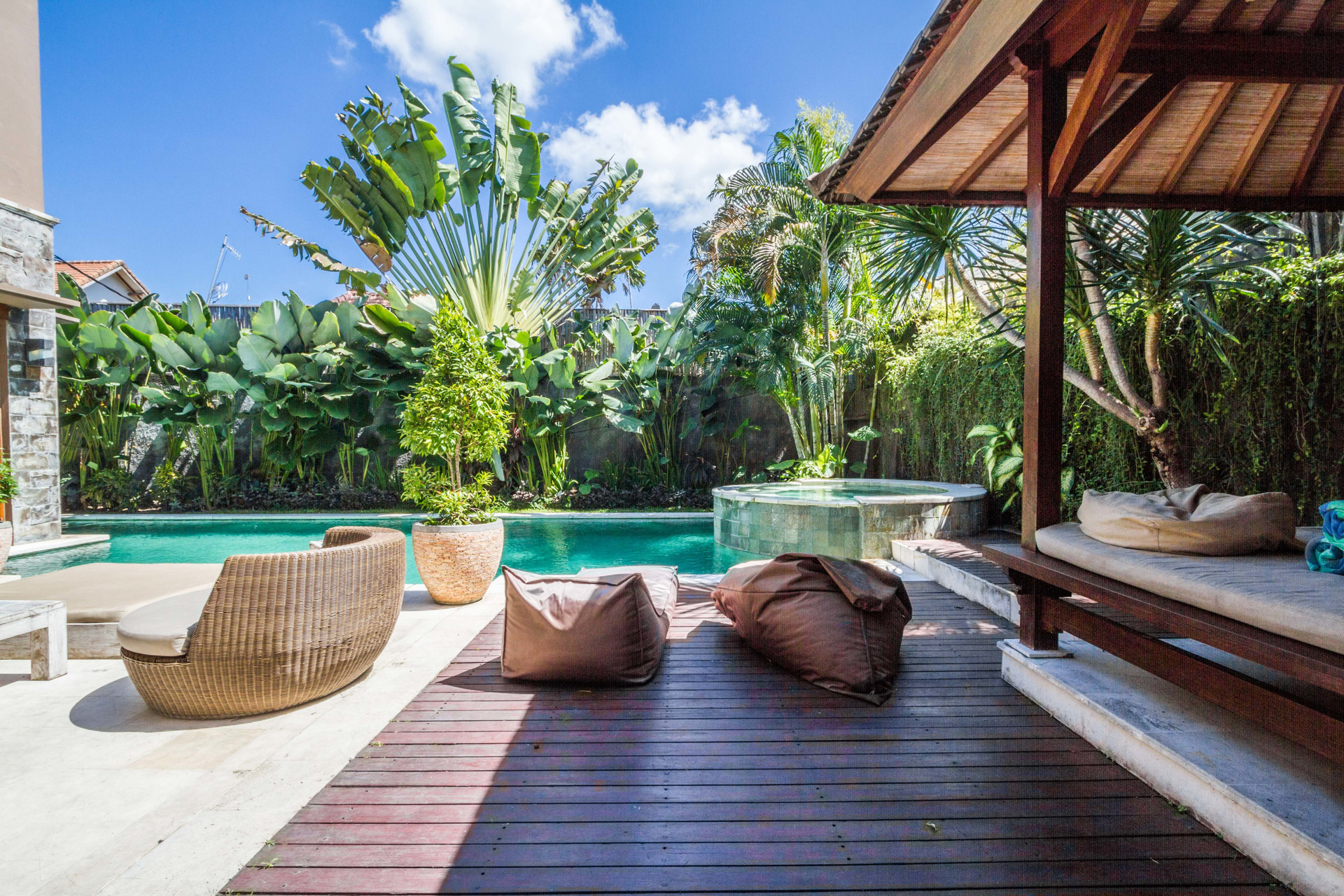 Luxury 5BR Family Villa Near Seminyak, Bali Villa 1167