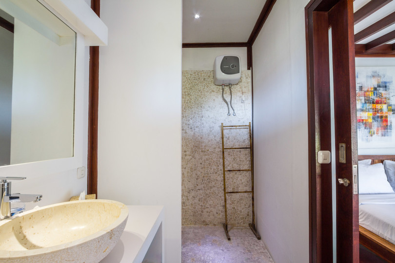 Luxury 5BR Family Villa Near Seminyak, Bali Villa 1167