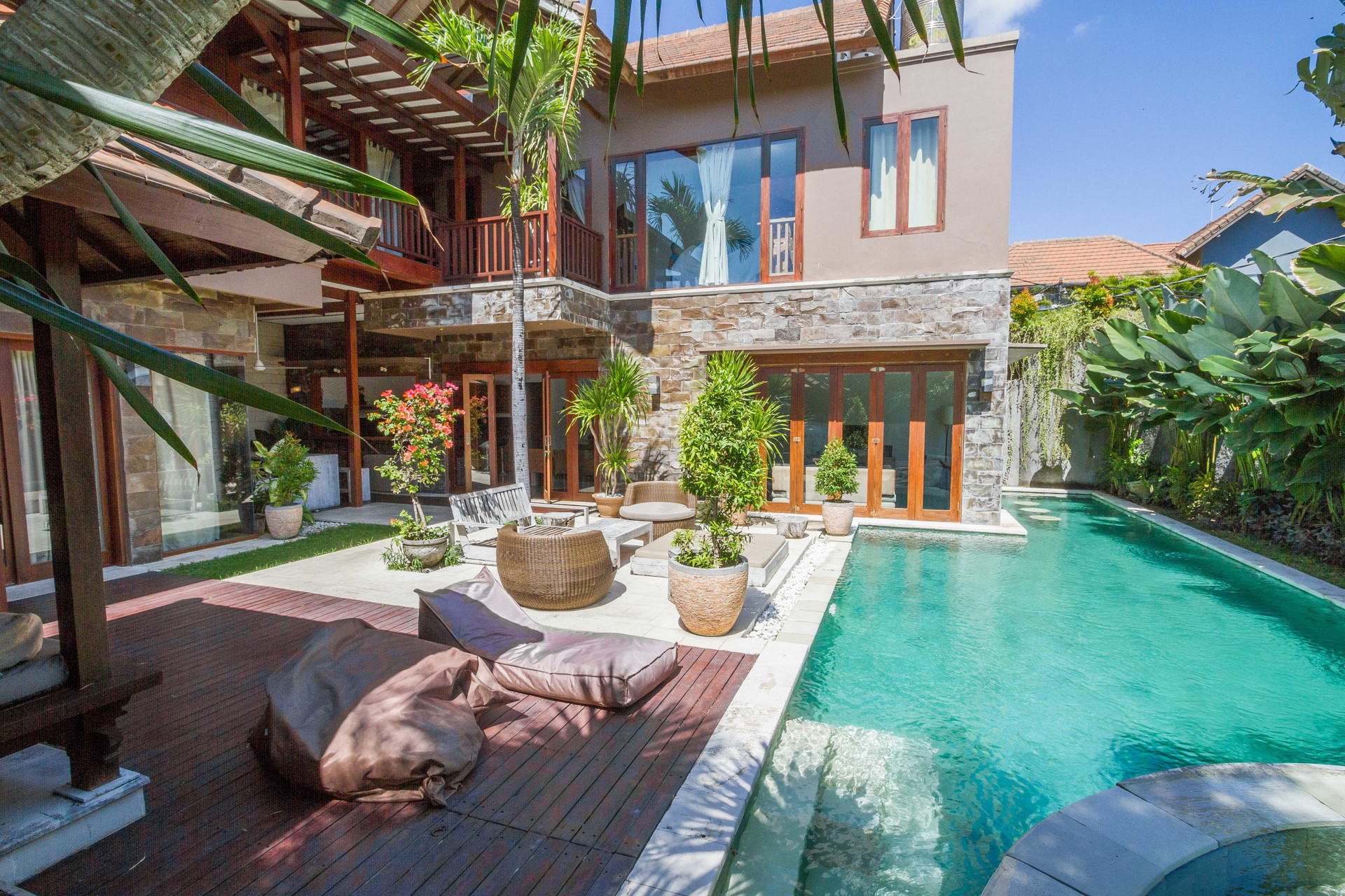 Luxury 5BR Family Villa Near Seminyak, Bali Villa 1167